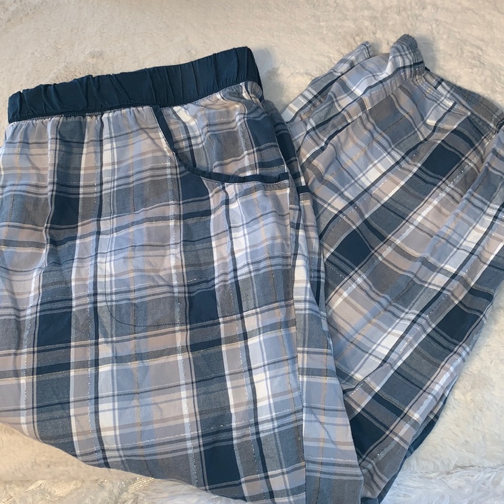 Size 4X 26/28 Cacique 98% cotton Pajama Capri Pants